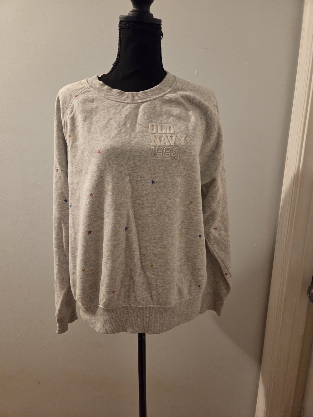 Old Navy Light Gray Star Print Crewneck Sweatshirt